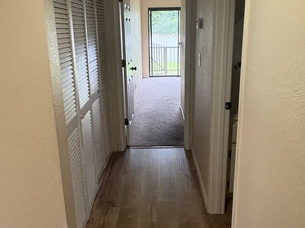 720 Sunrise Ave APT 41, Roseville, CA 95661