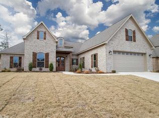 7729 S Shoreline Blvd, Benton, AR 72019