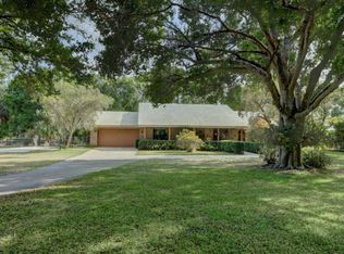 10725 Henrys Rd, Fort Pierce, FL 34945