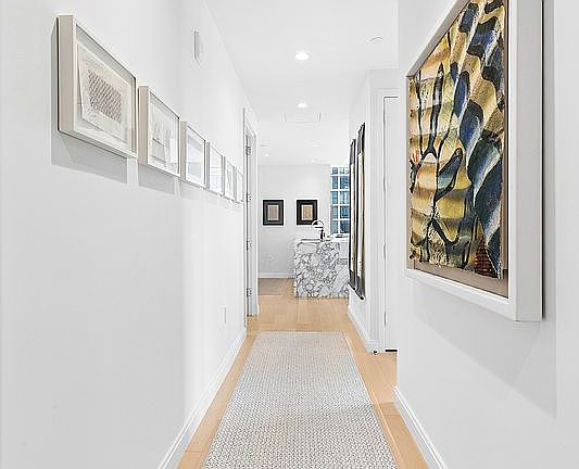 3rd image of 10 Riverside Blvd #32D