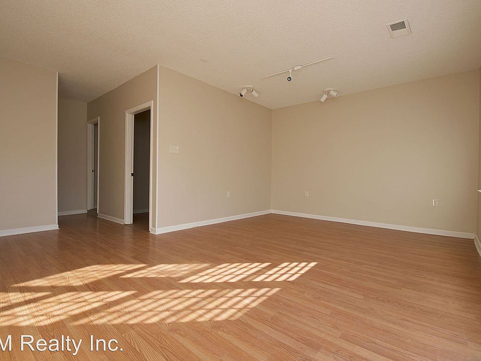 1st image of 6010 Chandeleur Dr