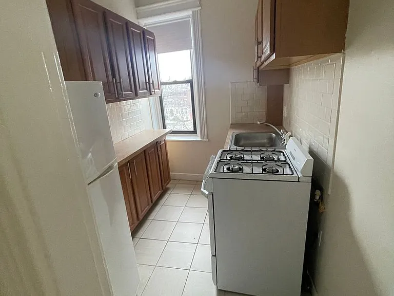 1156 Commonwealth Ave #43 — Photo 3