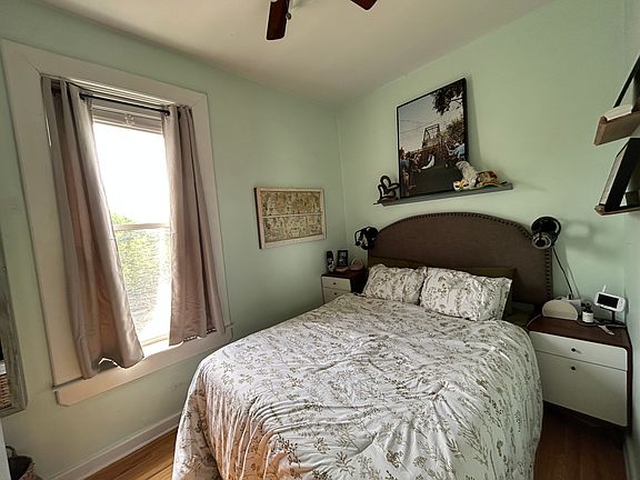 4th image of 1351 N Washtenaw Ave #3