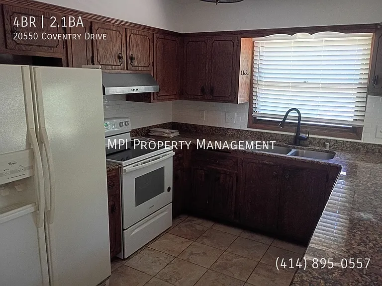 20550 Coventry Dr — Photo 9