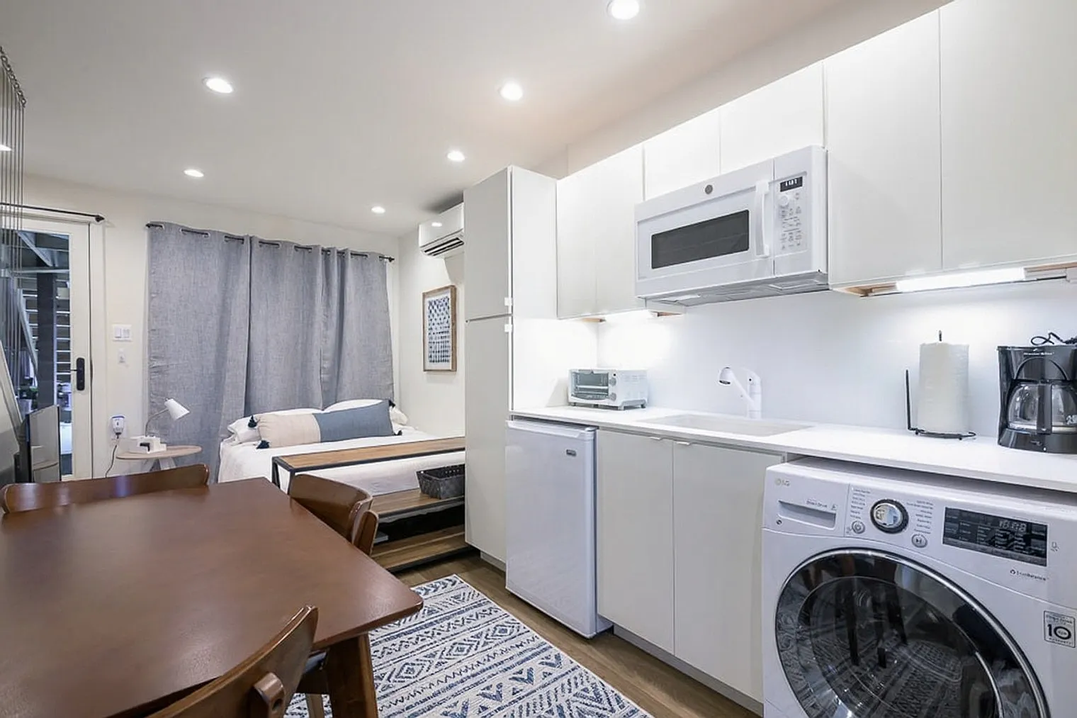 Studio, 1.0 bath, $3,231 — Photo 2