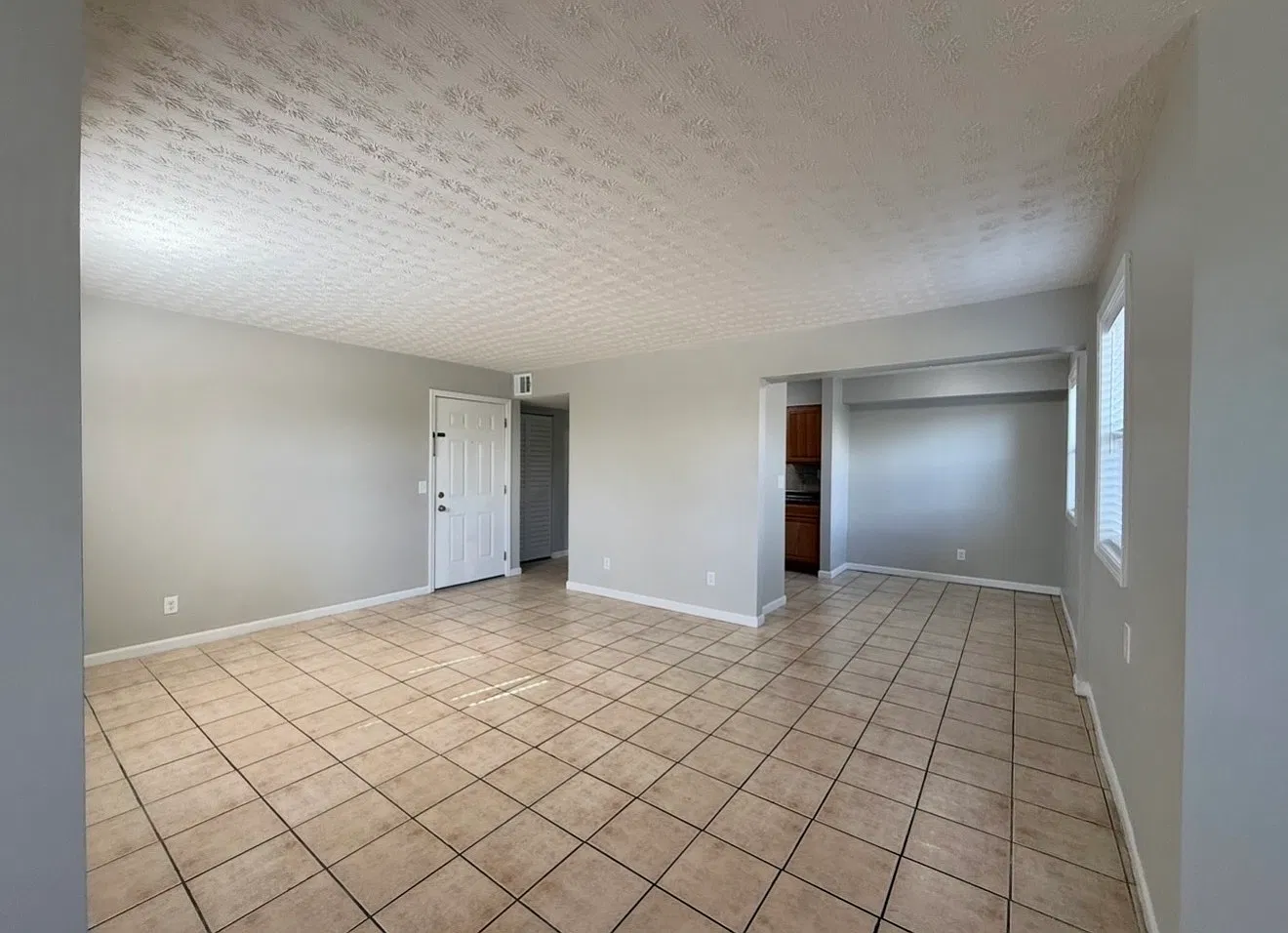 1 bed, 750 sqft, $750 — Photo 4