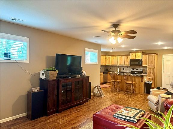 5th image of 4705 N Creek Wood Dr