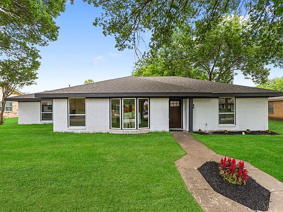 2nd image of 2118 Redondo Dr