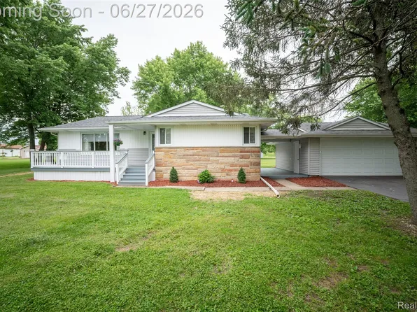 10086 N Lewis Rd, Clio, MI 48420