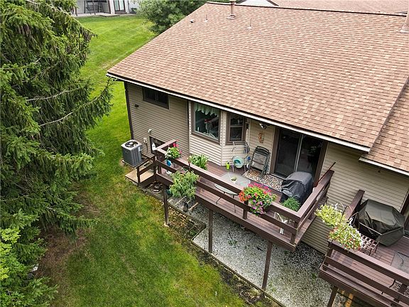 3rd image of 641 Montroyale Dr