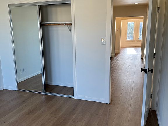 3rd image of 522 Bright St