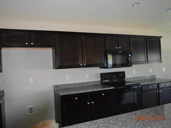2nd image of 406 Saint Georges Cir