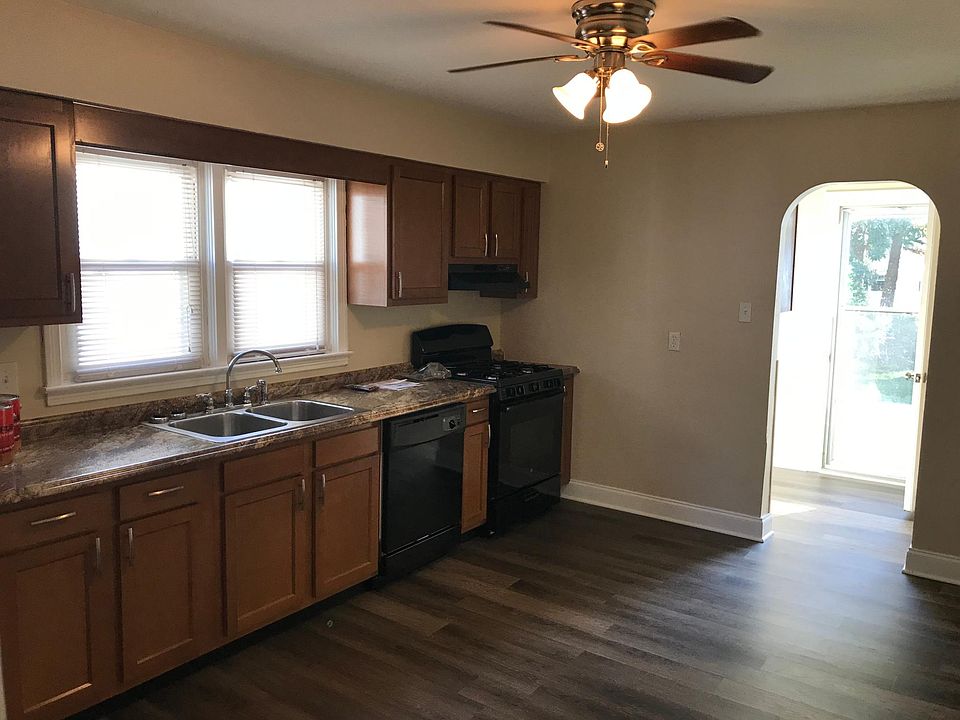 1st image of 5015 Fay Ave