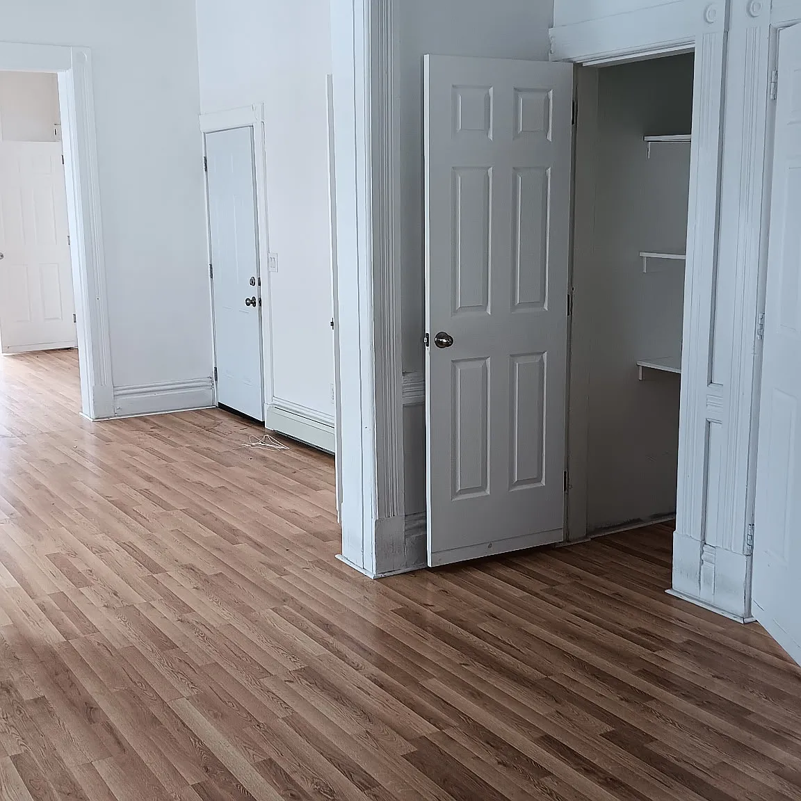 3 bed, 1200 sqft, $1,499 — Photo 2