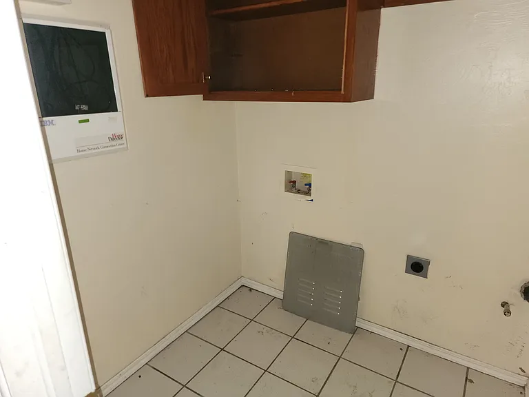 1700 Hemingway Dr — Photo 11