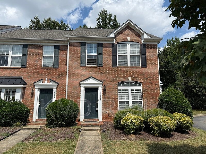 1st image of 10895 Garden Oaks Ln