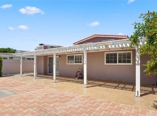 284 16th Pl APT A, Costa Mesa, CA 92627