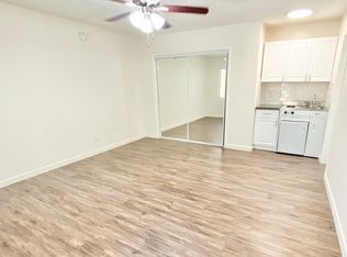 226 S Reno St #5A, Los Angeles, CA 90057