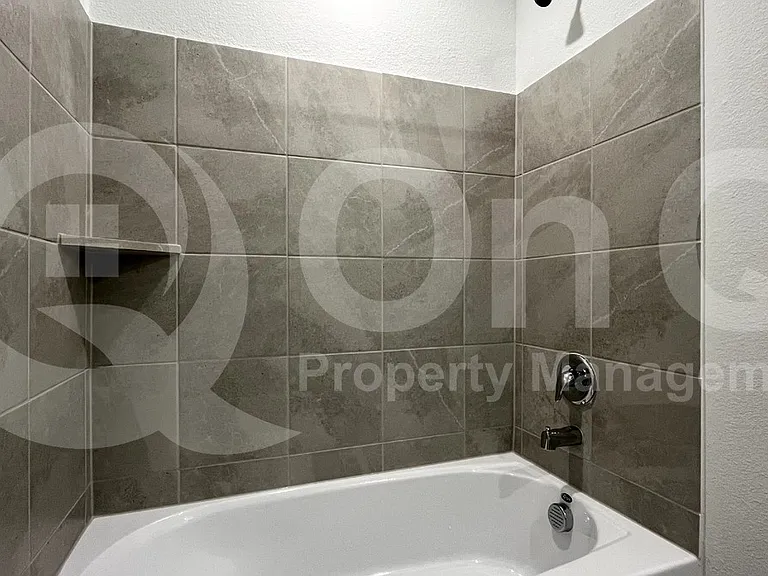 303 Ashbrook Way — Photo 21