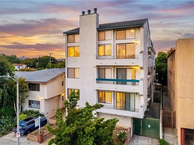 2008 S Bentley Ave #5, Los Angeles, CA, 90025
