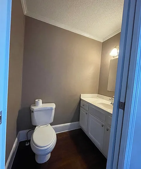 1/2 bath