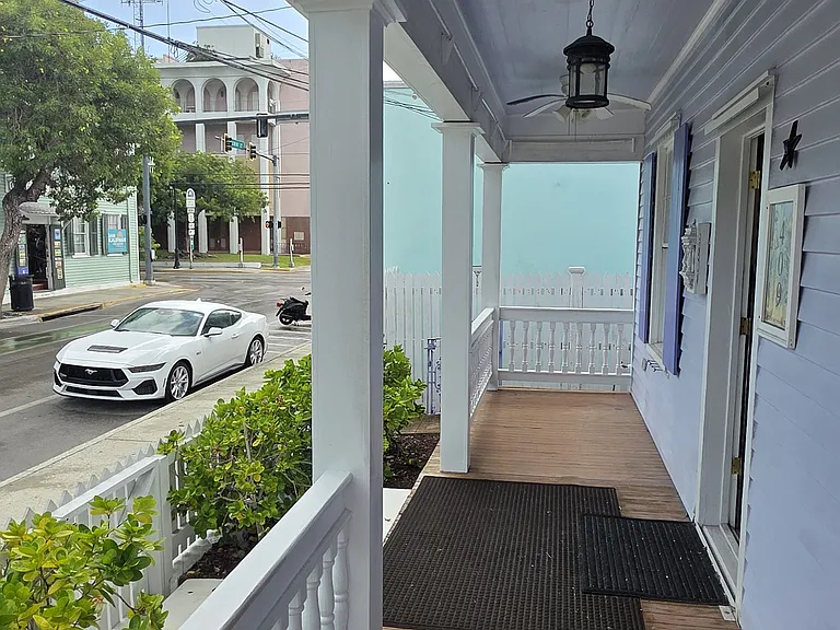409 Fleming St — Photo 14