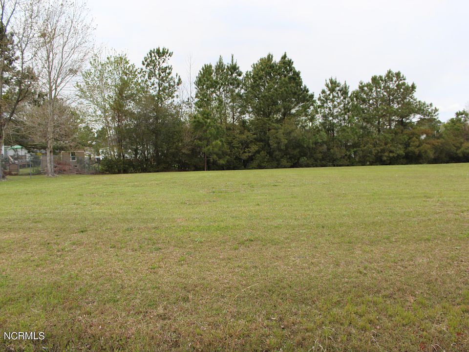 1st image of 305 Bobbys Drive
