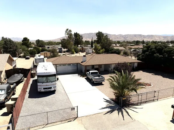 8197 Sherborn Ave, Hesperia, CA 92345