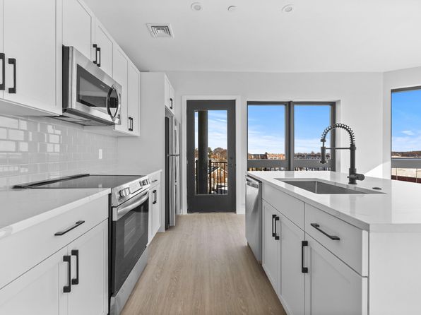 Amara | 6 Rantoul St, Beverly, MA