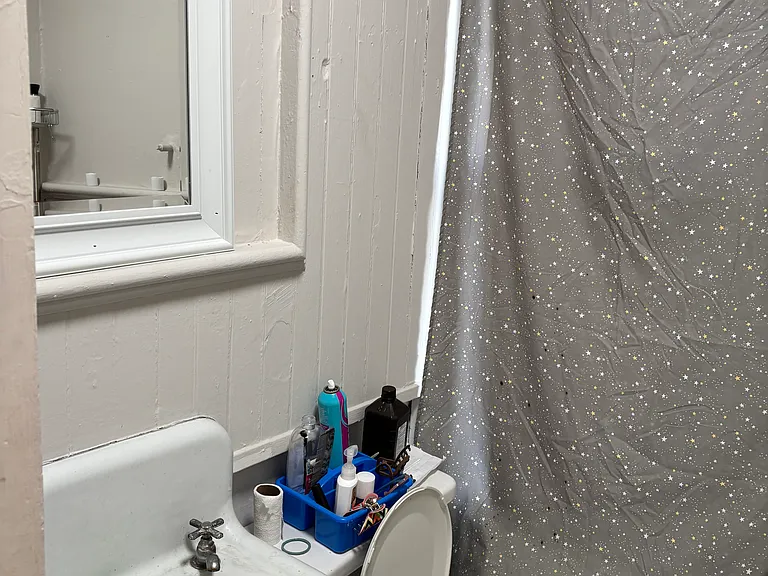 606 Court St #3 — Photo 9