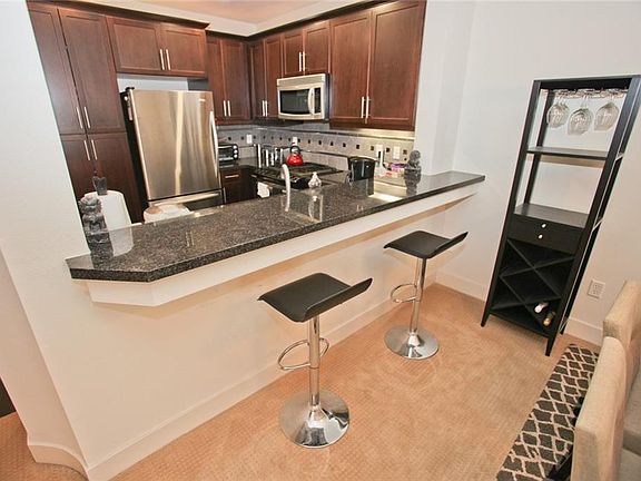 5th image of 2349 Jefferson St Unit 214