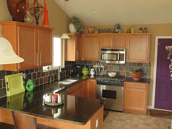 5th image of 2144 Eaststone St SE