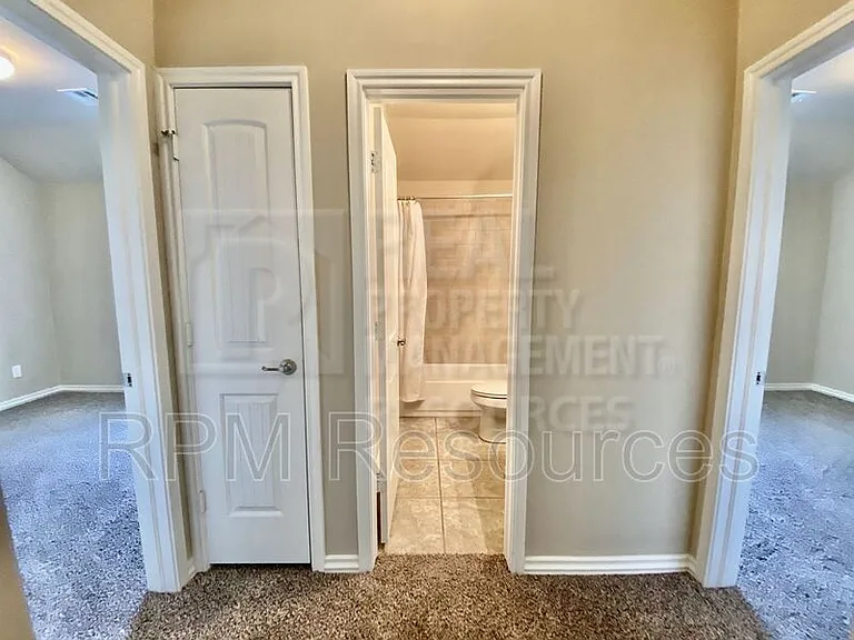 9501 Timberwind Ln — Photo 16