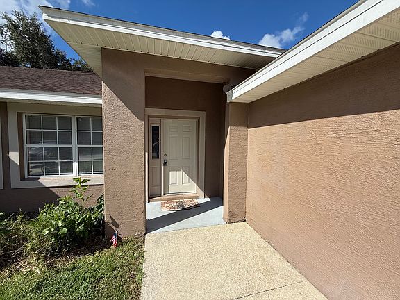 2nd image of 8 Prospect Ln #B