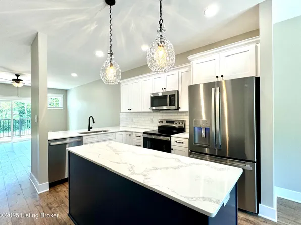 7405 Park Vue Dr, Crestwood, KY 40014