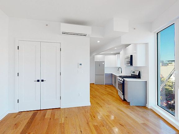 5th image of 469 Convent Ave #C
