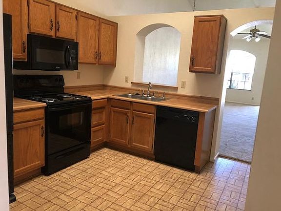 5th image of 72 N Heritage Dr