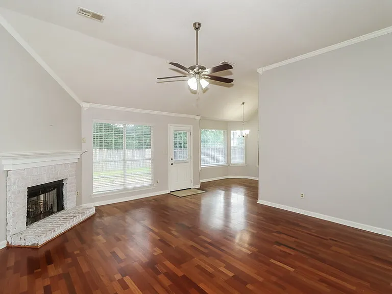 1058 Green Fern Cv — Photo 5