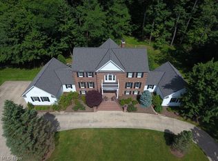 6942 Hunting Hollow Ln E, Hudson, OH 44236