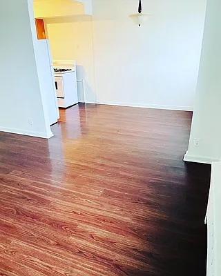 Rented by RealTegrity NY LLC | media 5