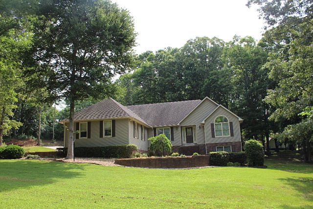 1st image of 355 Forest Dr