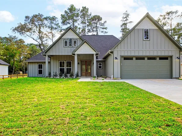 10518 Greenbriar Dr, Plantersville, TX 77363