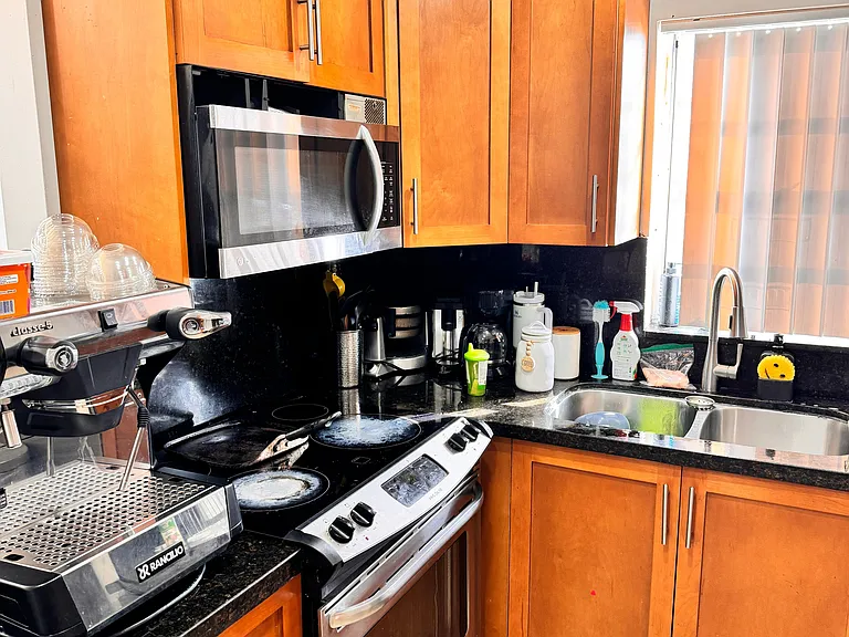 16450 Miami Dr #103 — Photo 3