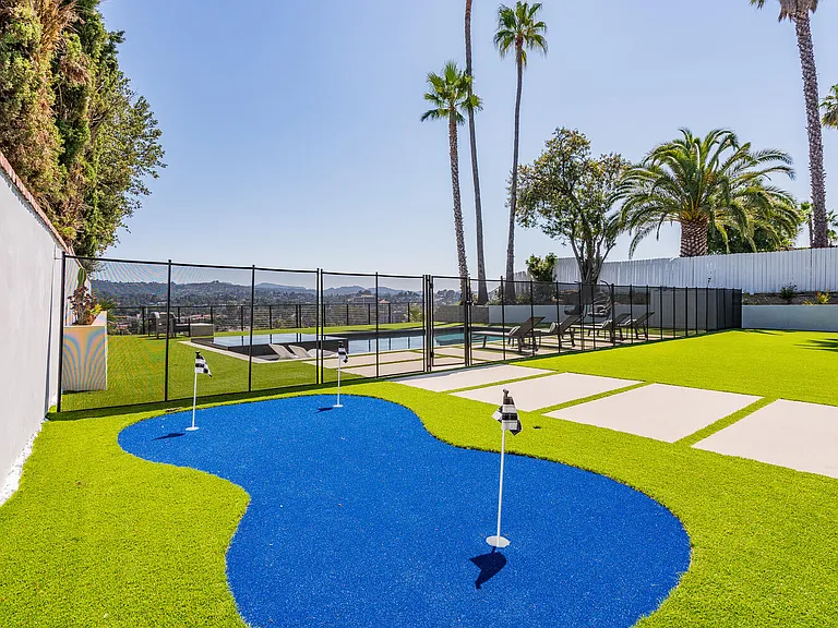 5718 Wallis Ln — Photo 3