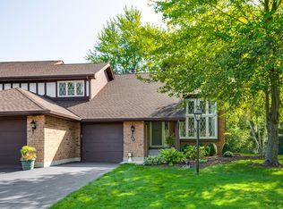 583 Cress Creek Ln, Crystal Lake, IL 60014