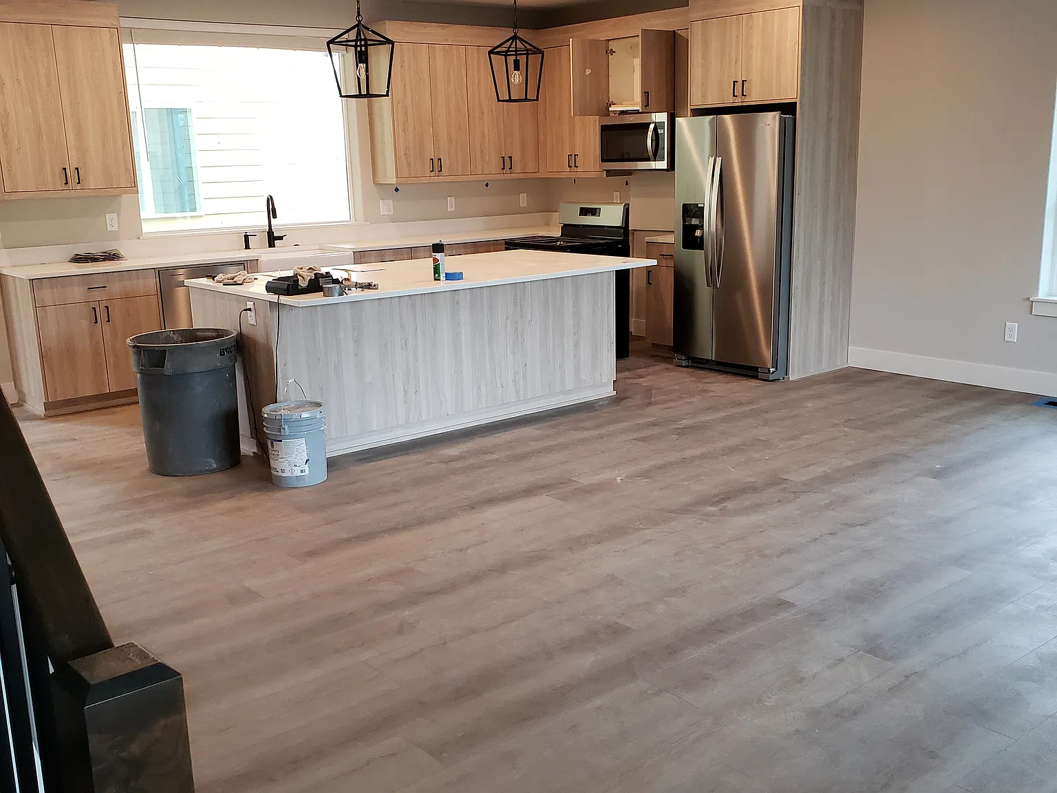3 bed, 2.5 bath, 1661 sqft, $2,350 — Photo 3