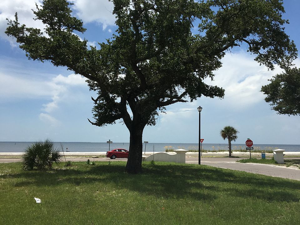 1st image of 794 W Beach Blvd