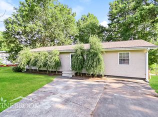 321 Clearview St SW, Decatur, AL 35601