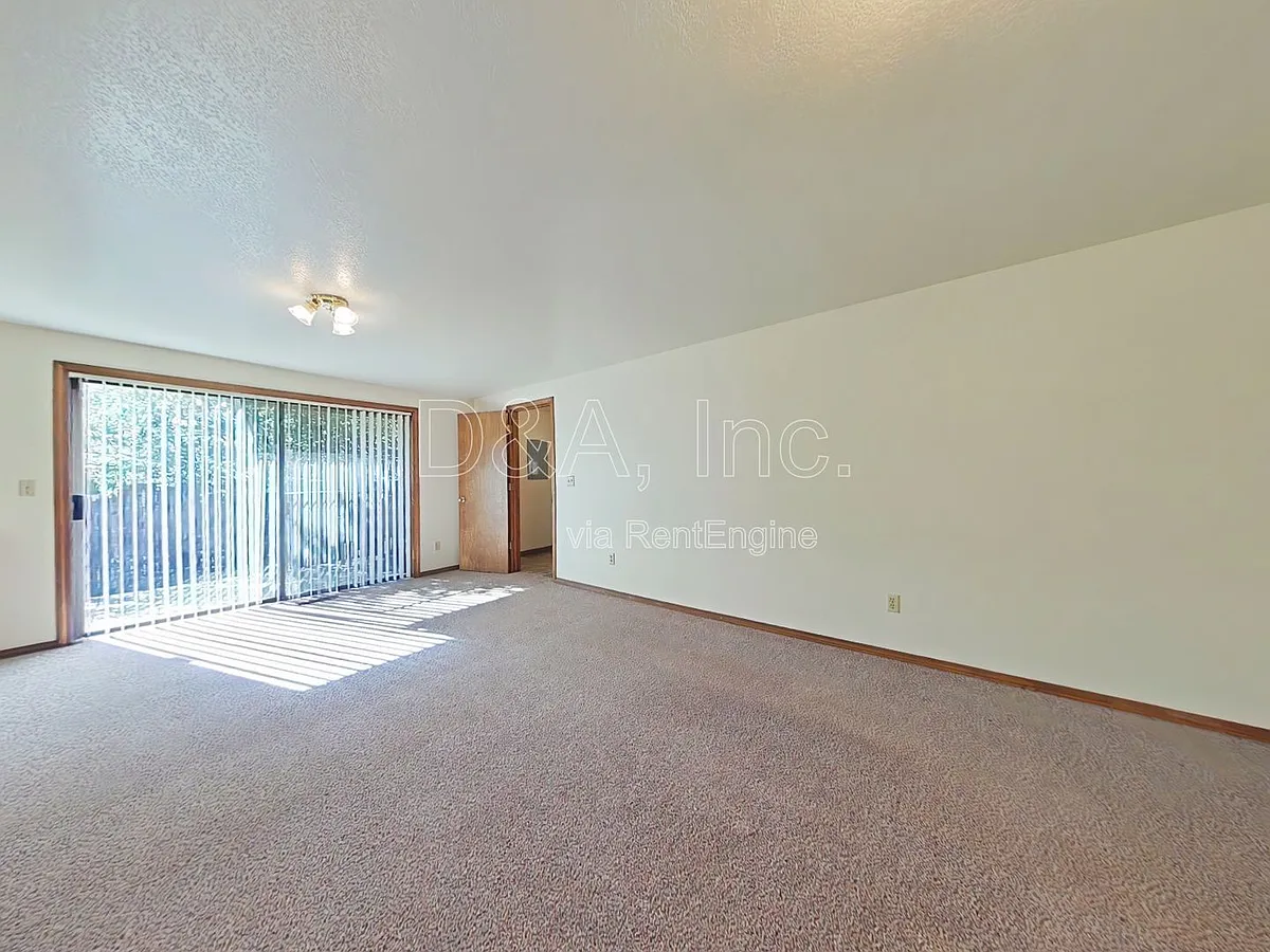 Building Photo - 1393 NW Souza Pl