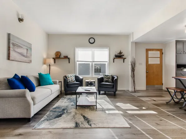 627 3rd St, Oconto, WI 54153